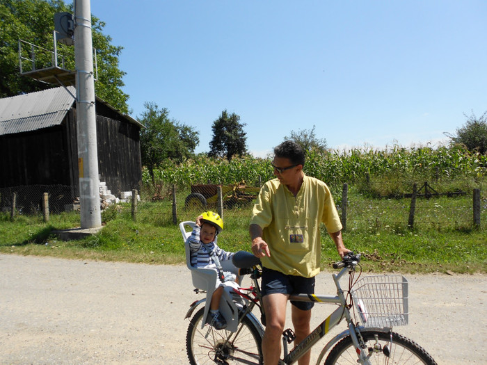 sunt mare biciclist - Andrei si Emily la Maierus