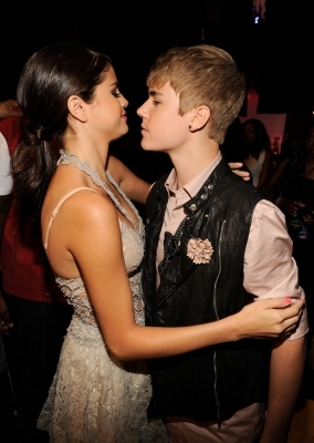 normal_248 - selena gomez si justin bieber sau impacat