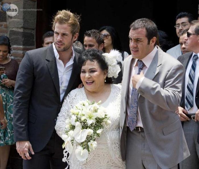 boda-dona-milabros-y-don-napo_30-7676a3ea-f097-102e-a8cb-0019b9d5c8df-640x544