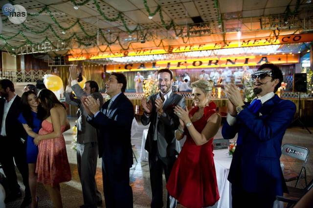 boda-dona-milabros-y-don-napo_36-96866c60-f097-102e-a8cb-0019b9d5c8df-640x426