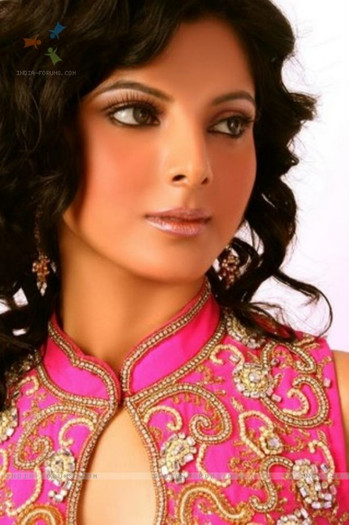 41490-smrity-sinha - smriti sinha-maleeka mehra