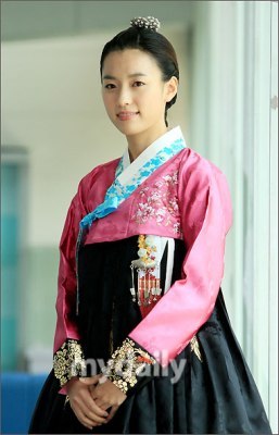 Han Hyo Joo - Cele mai frumoase actrite in hanbok I