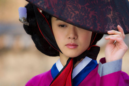 Moon Geum Young - Cele mai frumoase actrite in hanbok III