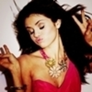 Avatare_Dragute_Selena_Gomez_Avatare_Cool_de_Messenger_Selena_Gomez - Selena Gomez