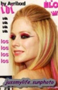 1 - 0 poze Avril Lavigne 0