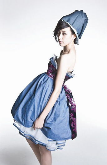 Korea smiling Angel Han Hyo Joo (90)