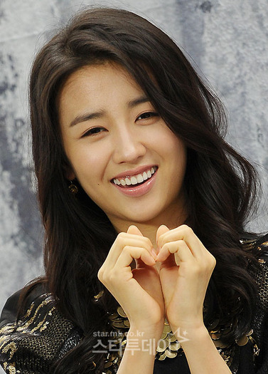 Beautiful Korean actress Park Ha Sun photos (99)