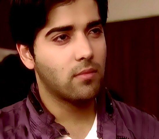 180451_199250900100628_172096656149386_754682_30485_n - xxKinshuk Mahajan-Ranvirxx