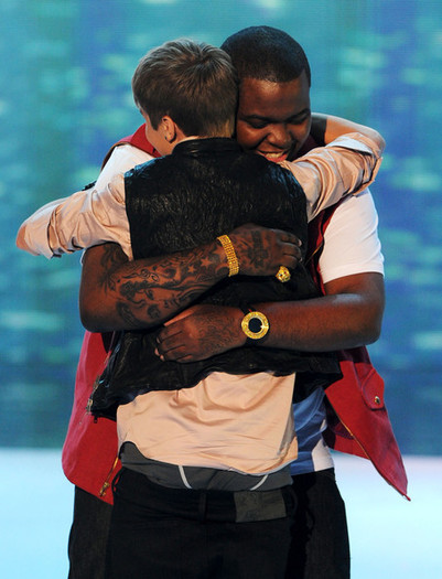 Justin+Bieber+2011+Teen+Choice+Awards+Show+lqFjprbuhXOl