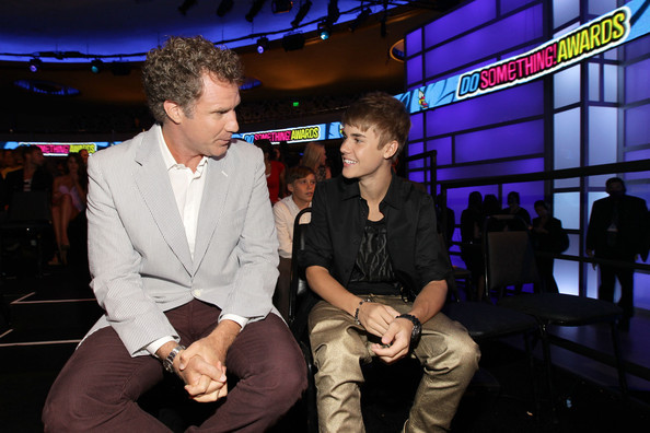 Justin+Bieber+2011+VH1+Something+Awards+Backstage+HZQa7u9Ga5Wl