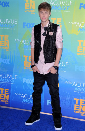 Justin+Bieber+Teen+Choice+Awards+2011+0ErmOnPNdzDl - Justin Bieber