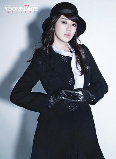 South Korean female artist Yoon Eun-Hye (33)
