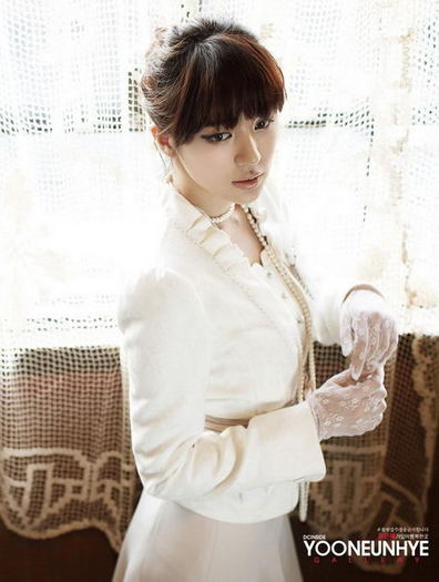 South Korean female artist Yoon Eun-Hye (108)