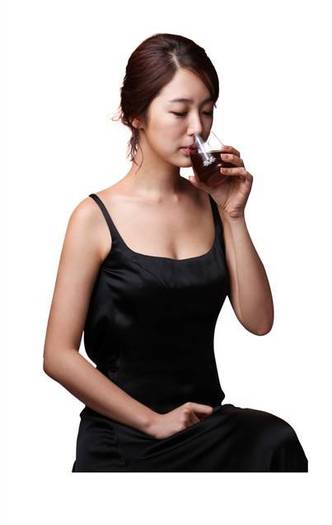 South Korean female artist Yoon Eun-Hye (191)