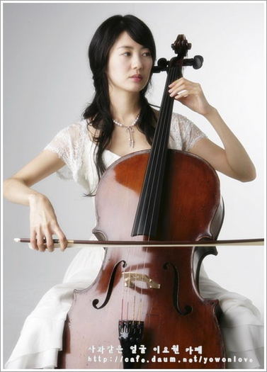Beautiful South Korean actress Lee Yo Won picture (119)