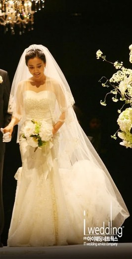 dpefqu - Park Eun Hye - poze de la nunta