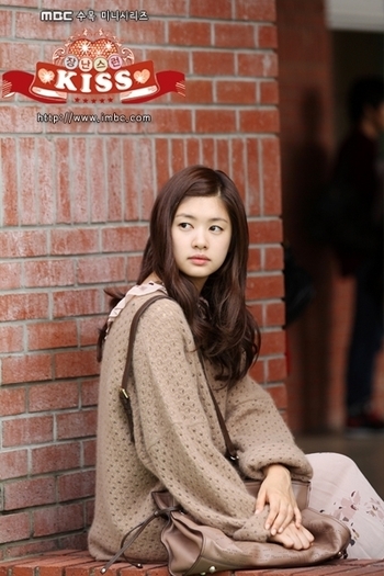 Playful-Kiss-mischievous-kiss-16274068-400-600