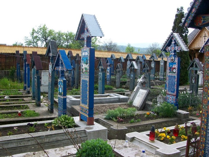 Cimitirul Vesel-Sapanta