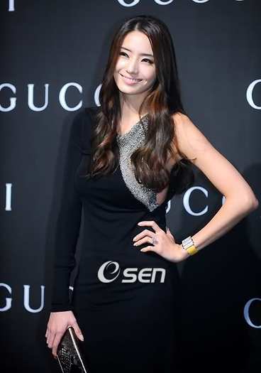 1zyh509 - Han Chae Young