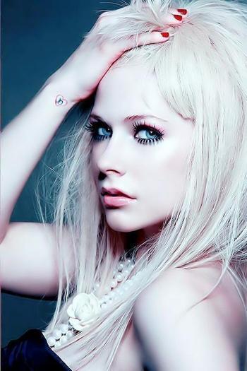 44666087_WEBYJEEOD - My idol