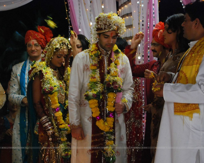 33113-ranvir-and-ragini-pheras