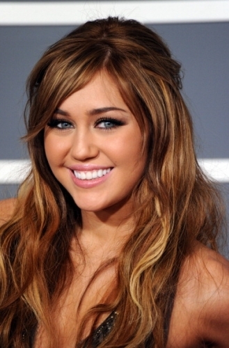 Miley Cyrus (121)