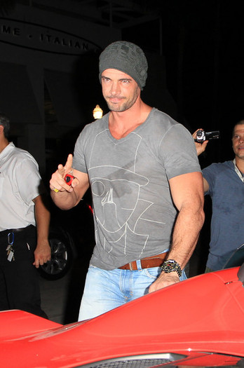 William+Levy+Previously+unreleased+photos+U7fI2loysjZl - William Levy
