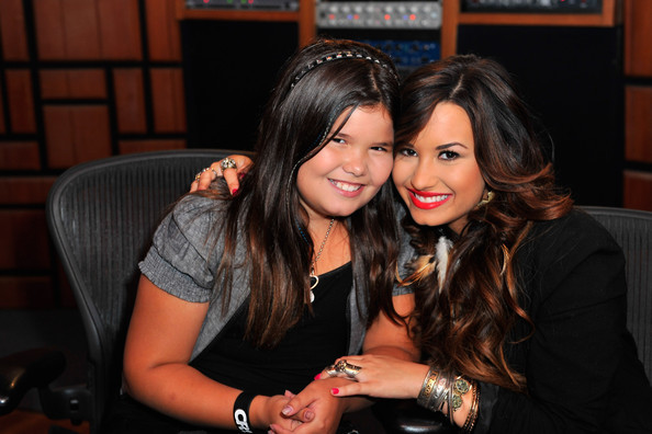 Demi Lovato Demi Lovato Live Chat Cambio Studios 6ef0pkE13m7l - Demi Lovato