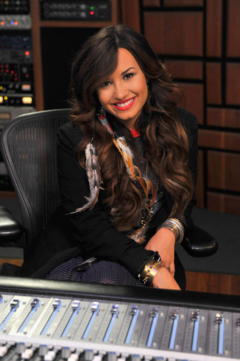 Demi Lovato Demi Lovato Live Chat Cambio Studios Tz-aVhVm1obl - Demi Lovato