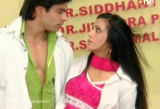 STAR2 - Dill Mill Gayye Capturi48