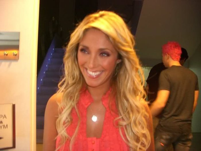 250690_10150189297065872_306465525871_7493678_6508147_n