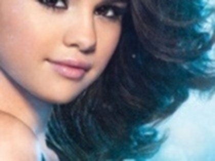 30634039_QNNMSBDNL - Puzzle Selena