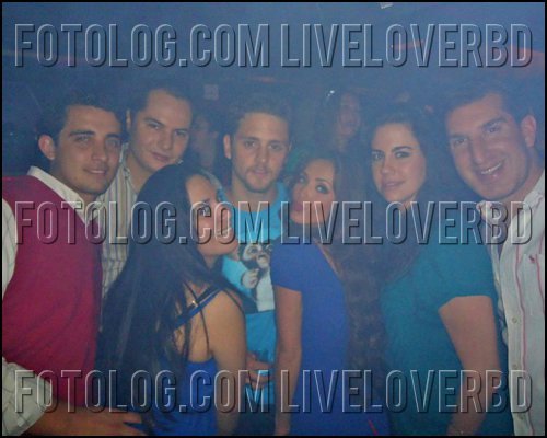 215058_2098087465553_1646373263_2027349_3979428_n - Anahi 5