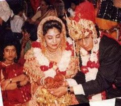 images (3) - SRK-Gauri