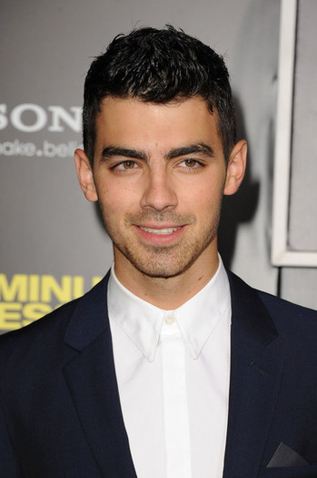 Joe+Jonas+Premiere+Columbia+Pictures+30+Minutes+HmVEuKtBOTjl - Premiere Of Columbia Pictures 30 Minutes Or Less - Arrivals