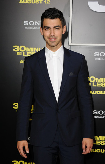 Joe+Jonas+Premiere+Columbia+Pictures+30+Minutes+v2EflVmJbXOl - Premiere Of Columbia Pictures 30 Minutes Or Less - Arrivals