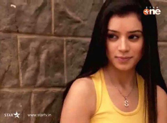 248633_172887062771309_163687603691255_453411_7148369_n - xxSukirti Kandpal-Ridhimaxx