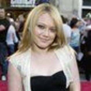 hilary-duff-906608l-thumbnail_gallery