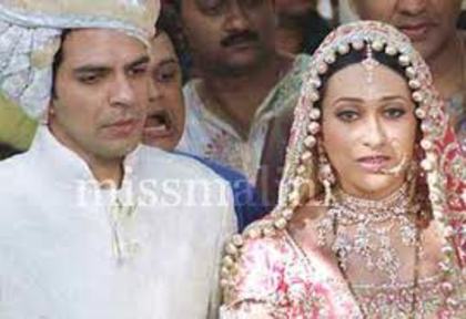 images (13) - Karishma-Sanjay Kapoor