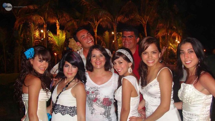 32527e2240569e102d9cec0 (1) - Danna Paola