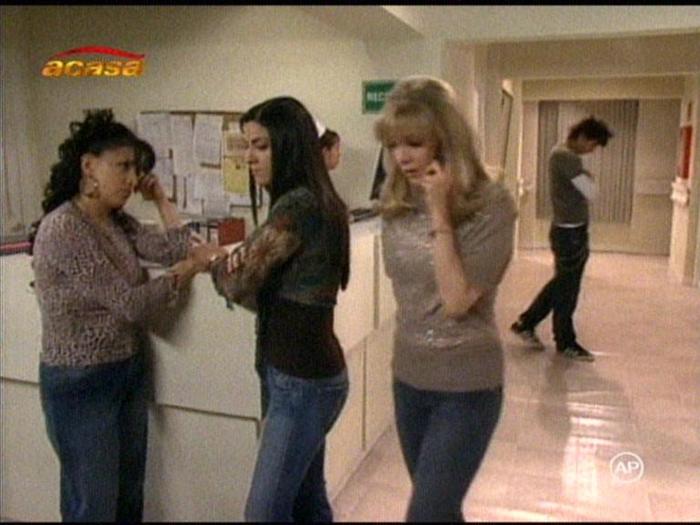 image02281849tv1610lc4 - Edith Gonzalez