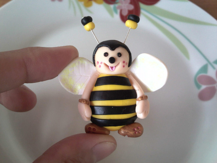 IMG062brosa fimo alina 29 lei