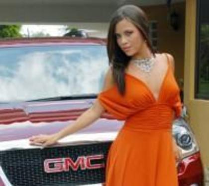 ximena 18
