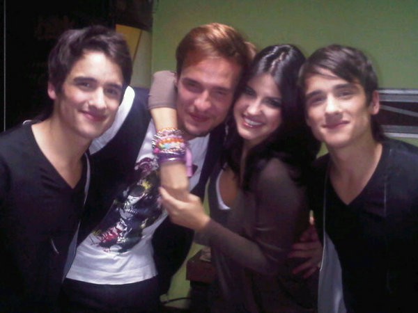 147377343 - 0 Maite