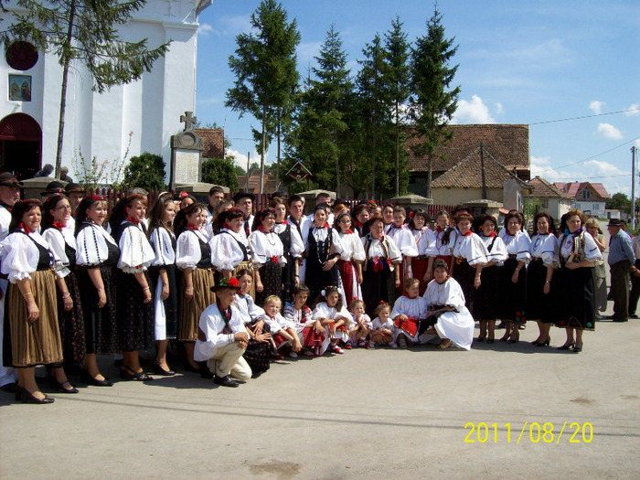 102_0650 - PALOS-ARDEAL -Fiii satului 2011