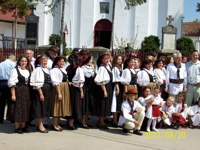 102_0658 - PALOS-ARDEAL -Fiii satului 2011