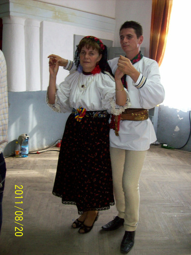 102_0733 - PALOS-ARDEAL -Fiii satului 2011