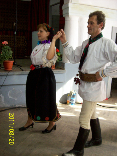 102_0743 - PALOS-ARDEAL -Fiii satului 2011