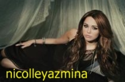 43815526_SBBYEPNJF[1] - miley cyrus poze