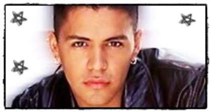 Deci trec vreo 2 minute si Criss numai vine :]]
